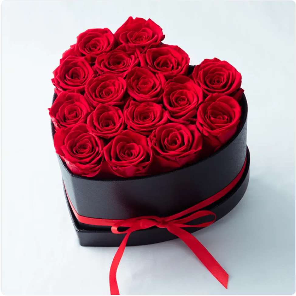 Heart-Shaped Dried Flower Pot