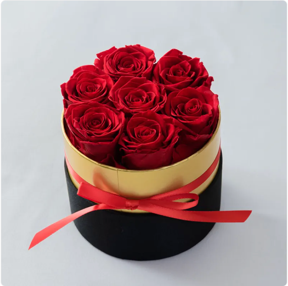 Heart-Shaped Dried Flower Pot